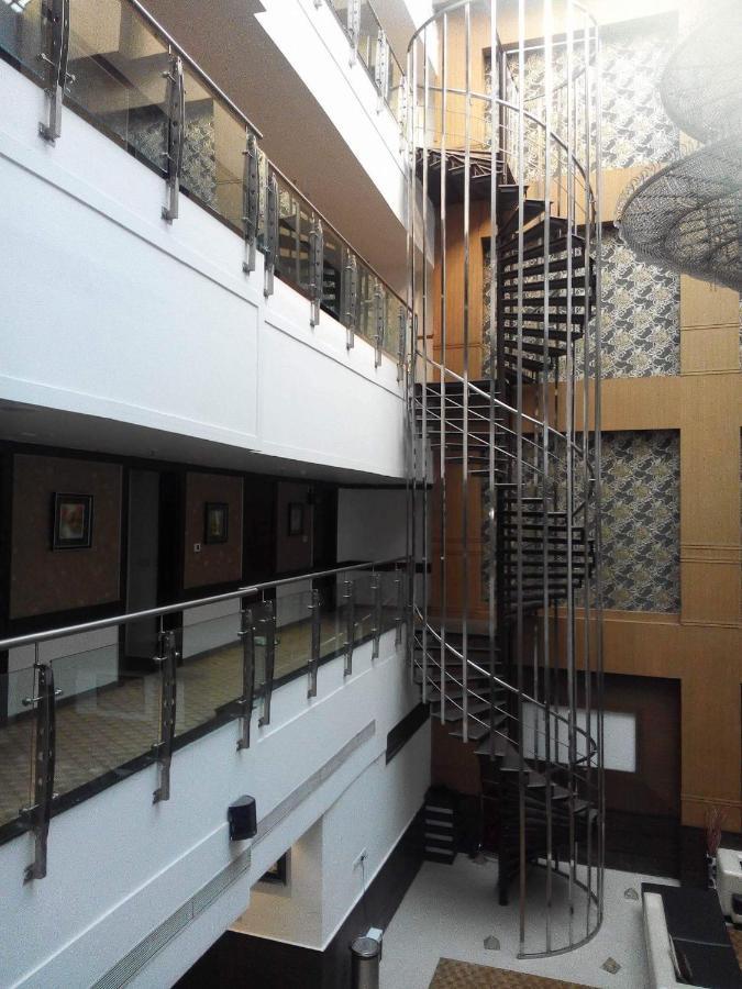 Hotel Pitrashish Pride Igi Intl Airport Delhi Zewnętrze zdjęcie