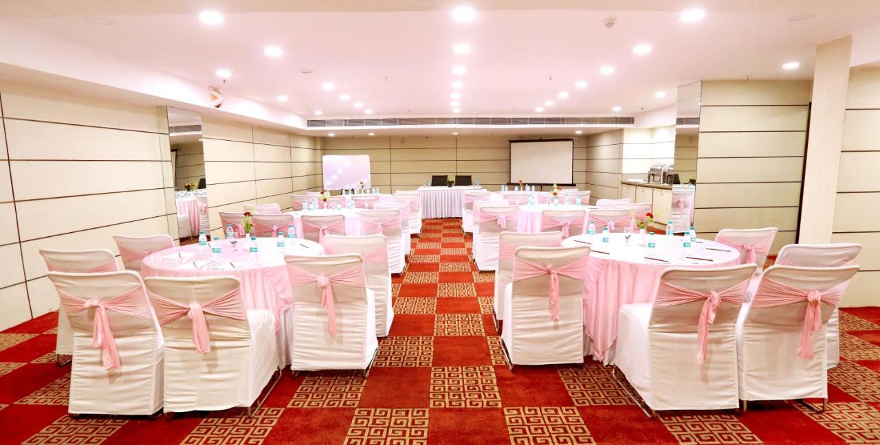 Hotel Pitrashish Pride Igi Intl Airport Delhi Zewnętrze zdjęcie