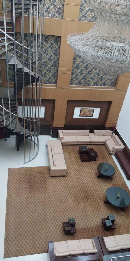 Hotel Pitrashish Pride Igi Intl Airport Delhi Zewnętrze zdjęcie