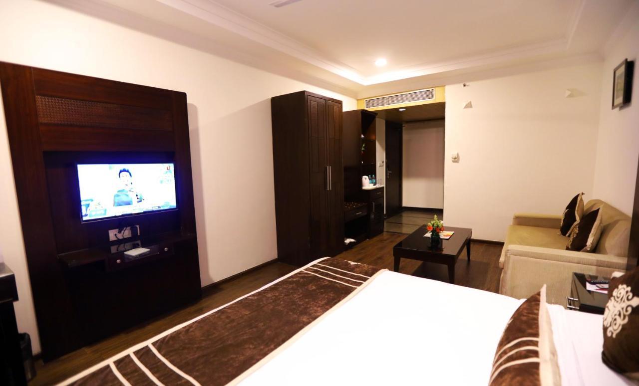Hotel Pitrashish Pride Igi Intl Airport Delhi Zewnętrze zdjęcie